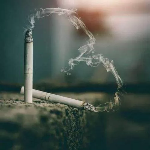 دانلود آهنگ دلم میخواست بجا سیگار لبات روی لبم بود کامل 