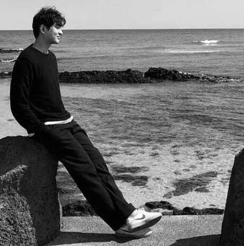 دانلود آهنگ زدم بیرون از این خونه سمی لو و لیتو و زانیار و سینجیم