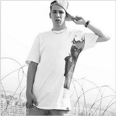 دانلود آهنگ غریبه (ریمیکس) کوروش و رها