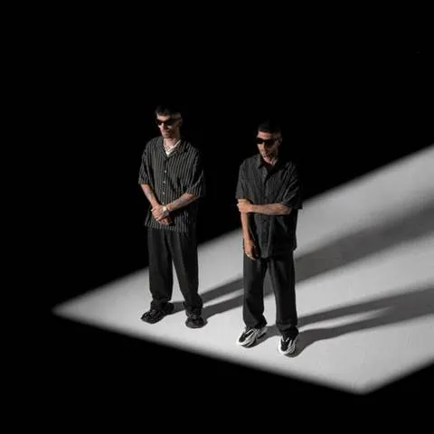 دانلود آهنگ نمیتونم فراموش کنم اون همه داستانو دورچی