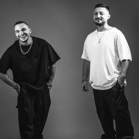 دانلود آهنگ دروغ بود داداشمی دروغ بود دوست دارم مهیار