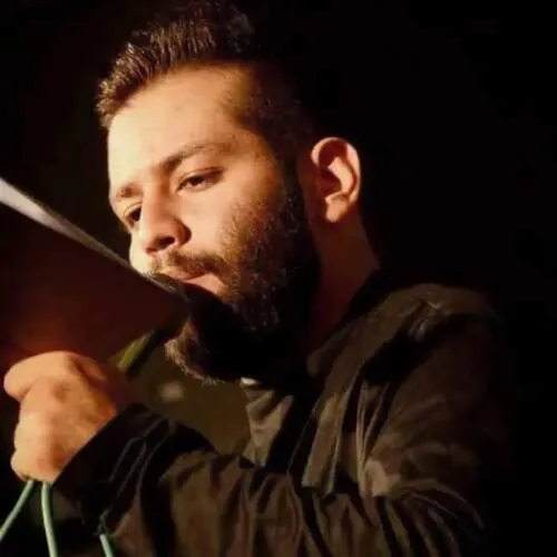 دانلود مداحی تو شمشیر نمی‌خوای فقط یک نگاه کن {شمشیر} امیر برومند