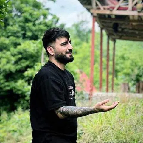 دانلود آهنگ یه روز دلتنگم میشی این خط و اینم نشان {قلب مشکی} رامین تجنگی