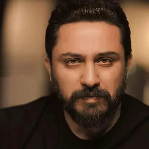 دانلود آهنگ روزبه بمانی به نام وقتی با همیم قلبم میکوبه