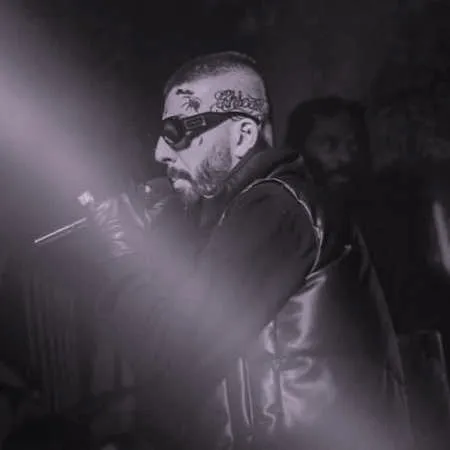 دانلود آهنگ ویناک به نام قیدتو زدم رفتم